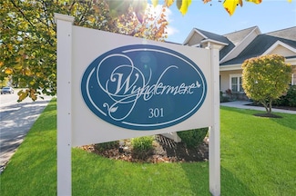 301 W Shore Rd Unit 20, Warwick, RI 02889