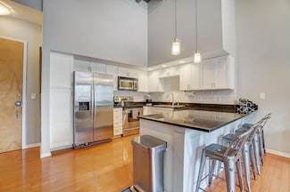 110 N 3rd St Unit 707, Columbus, OH 43215
