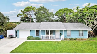 902 Oak Cir, Jupiter, FL 33458