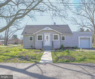 654 Sunset Ave, Franklinville, NJ 08322
