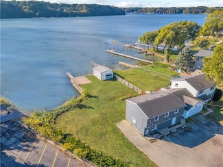 227 Lake Rd, Webster, NY 14580
