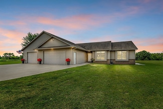 W4293 Old Green Lake Rd, Princeton, WI 54968