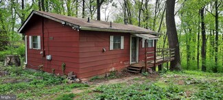 2682 High Top Rd, Linden, VA 22642
