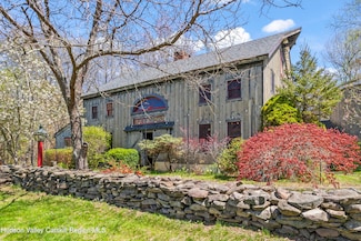 455 Post Hill Rd, Craryville, NY 12521