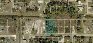 2606 32nd St SW, Lehigh Acres, FL 33976