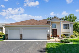 12476 65th St NE, Albertville, MN 55301