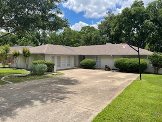 1942 S Lakeshore Dr, Rockwall, TX 75087