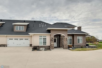5050 Prosperity Way S, Fargo, ND 58104