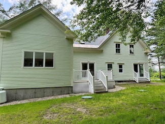 255 Swanzey Lake Rd, Swanzey, NH 03446
