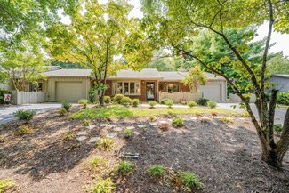 206 St Paul Dr, Lynchburg, VA 24503