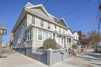 9601 42nd Ave, Corona, NY 11368