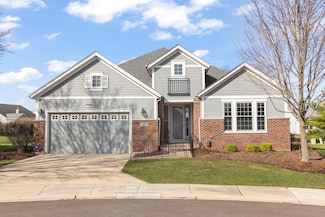 2811 Haven Ct, Naperville, IL 60564