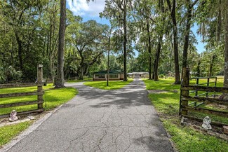 12135 NW Gainesville Rd, Reddick, FL 32686