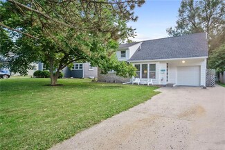 1504 Linden Ln, Des Moines, IA 50315