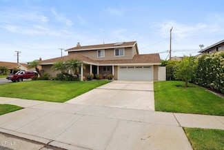 1519 Lyndhurst Ave, Camarillo, CA 93010