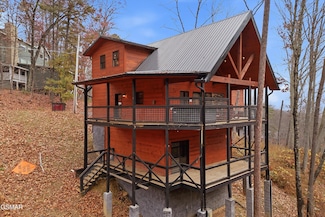 1104 Laddie Buck Ln, Gatlinburg, TN 37738