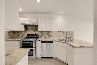 313 Wildflower Ct, Azusa, CA 91702