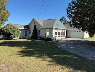 853 Circle Ridge Cir, Sturgeon Bay, WI 54235