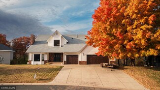 712 Stonewood Rd, Saint Paul, MN 55123