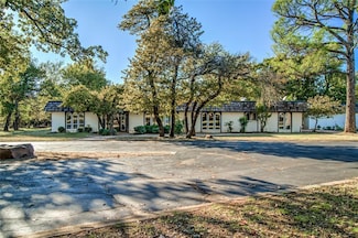 6101 N Santa fe Ave, Edmond, OK 73025