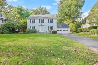 42 Summit Rd, Wellesley, MA 02482
