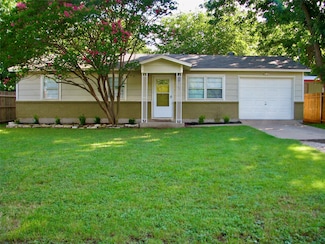 705 N Pendell Ave, Cleburne, TX 76033