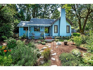 5110 Carman Dr, Lake Oswego, OR 97035