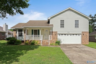 6412 Thistle Ln NW, Huntsville, AL 35810