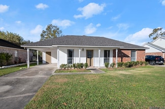 2407 S Nottoway Ave, Gonzales, LA 70737