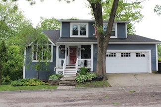 50 Montcalm Ave, Blackstone, MA 01504