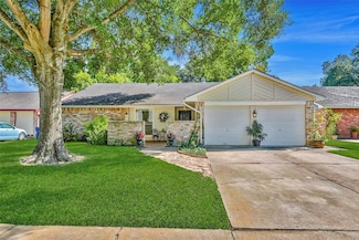 15611 Alta Mesa Dr, Houston, TX 77083