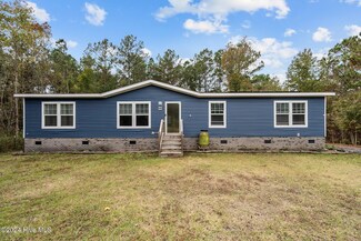 46 Frey Ct, Hampstead, NC 28443