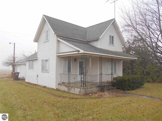 2027 Pine River Rd, Standish, MI 48658
