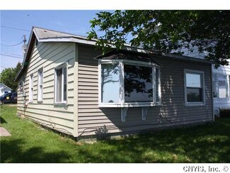 25275 Indian Point Rd, Chaumont, NY 13622
