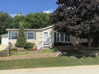 8443 Hickory Tree Dr, Machesney Park, IL 61115