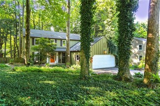 9 Fir Top Dr, Orchard Park, NY 14127