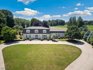 8734 Baneberry Cir NW, Clinton, OH 44216