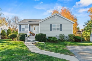 42 Crystal Water Dr, East Bridgewater, MA 02333