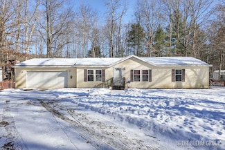 1785 Allen Rd, Allegan, MI 49010