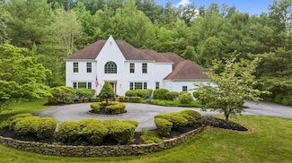 31 Lovers Ln, Southborough, MA 01772