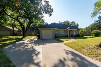 2860 N Wedgewood Dr, Wichita, KS 67204