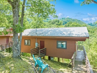 299 Blue Ridge Pkwy, Bryson City, NC 28713