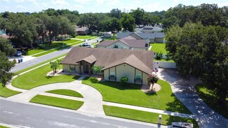 1109 Hunt Club Ln, Valrico, FL 33594