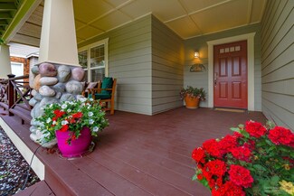 2422 NE 2nd St, Bend, OR 97701