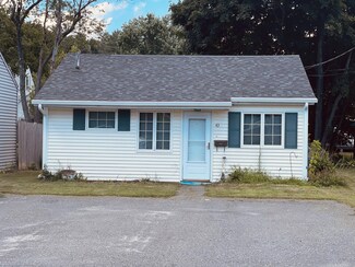 43 Newland Ave, Augusta, ME 04330