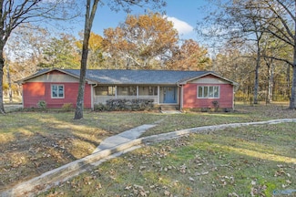 995 Gordon St, Gadsden, AL 35901