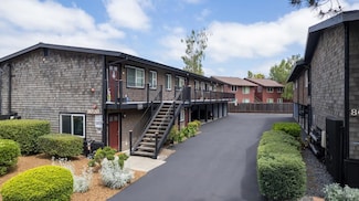 8020 Beverly Dr, Rohnert Park, CA 94928