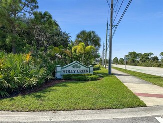 3289 NE Holly Creek Dr, Jensen Beach, FL 34957
