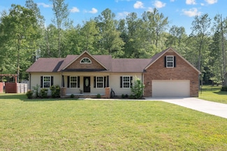 111 Myra Ln, Tullahoma, TN 37388
