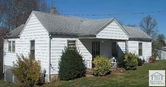 10087 Abram Penn Hwy, Patrick Springs, VA 24133